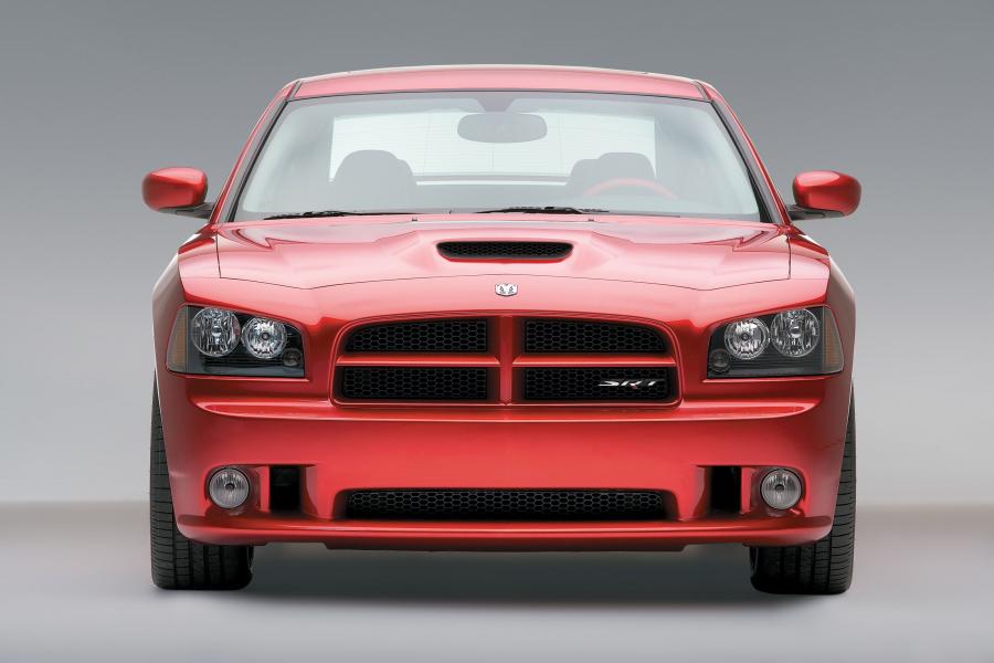  Dodge Charger SRT8 2006 года  (фото 11 из 14)